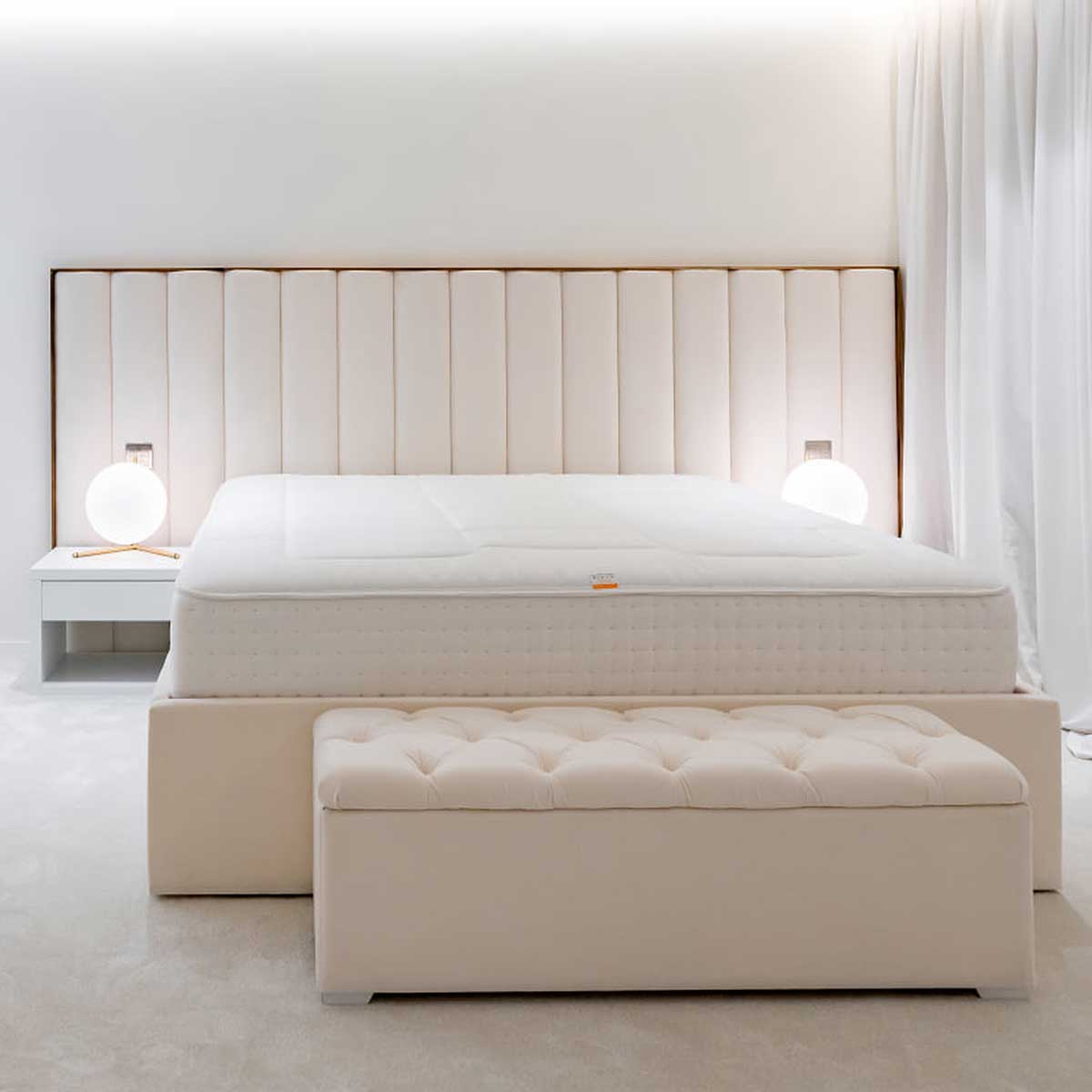 Pat tapițat Edam 200x200 cm | Pat matrimonial modern – CODI Atelier